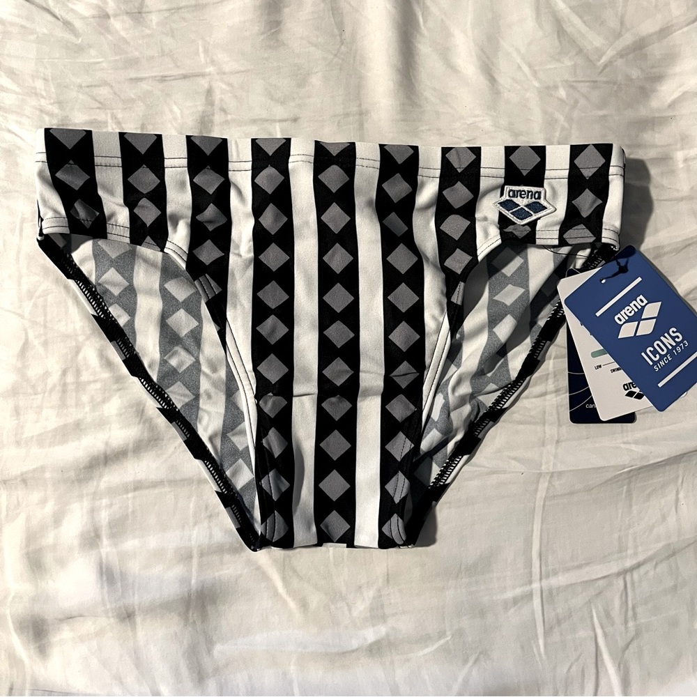 New arena swim brief size 32